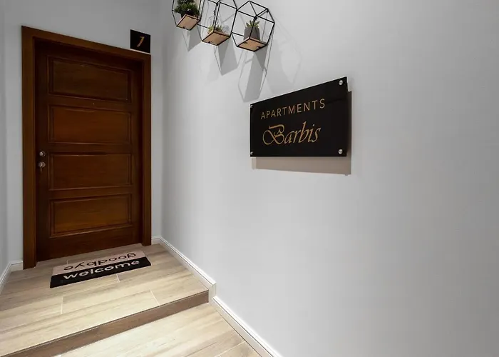 Barbis アパート リエカ